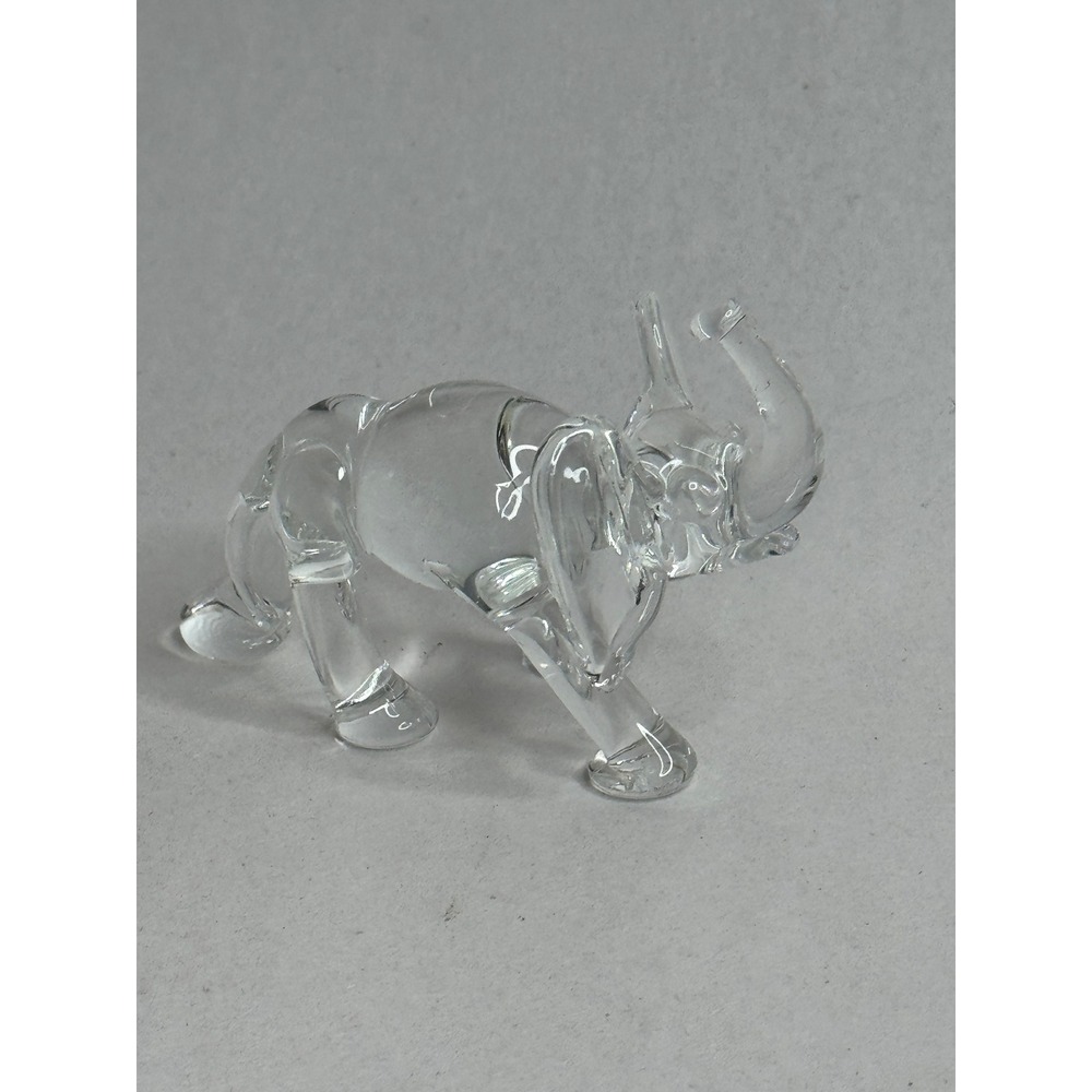 Clear Glass Elephant Figurine Animal Sculpture‎ Trinket Small Collectible